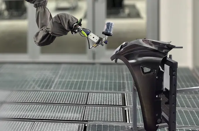 SEHON AI-REVOLUTION paint booth with robot (2) Robot painting in a SEHON paint booth